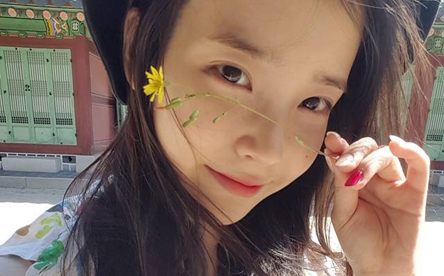 母胎美女IU,如何畫出寶寶般的水嫩肌?