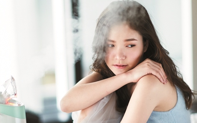 無孔不入的人造光、空汙,「危肌因子」如何避免?