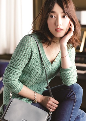 打造無辜妝感,日、韓人氣女星「困擾顏」