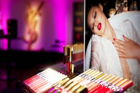 「Yves Saint Laurent」唇彩新產品派對