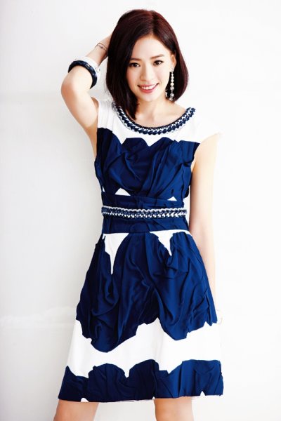 自然美女「王君怡」Joanna Wang再度登封!