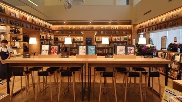 就很文青而已啊?不~~5個理由告訴你必訪全球最美書店TSUTAYA BOOKSTORE啊!