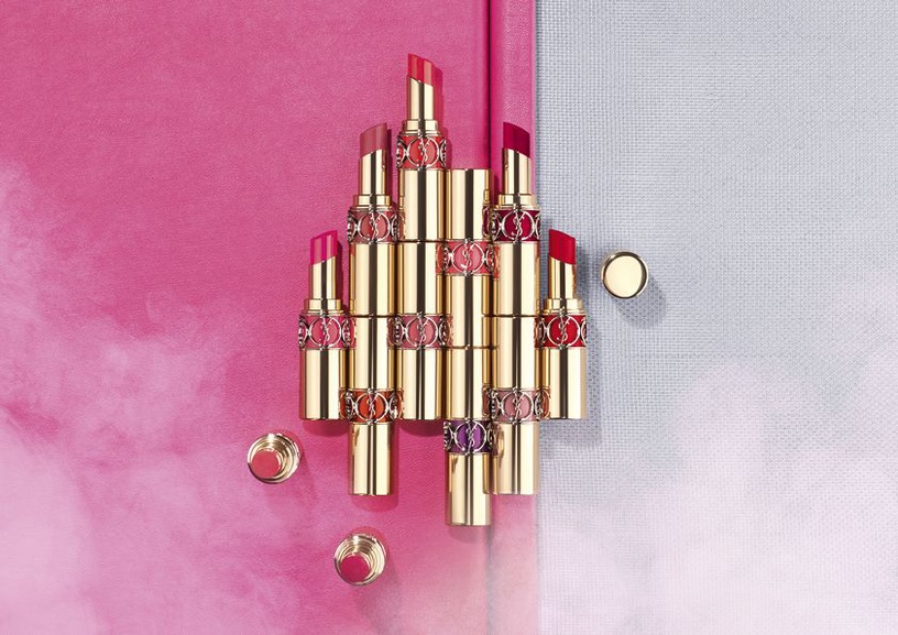 2019 YSL「情挑誘吻豐潤蜜唇膏」,黑色「愛心」要引誘你又甜又性感!