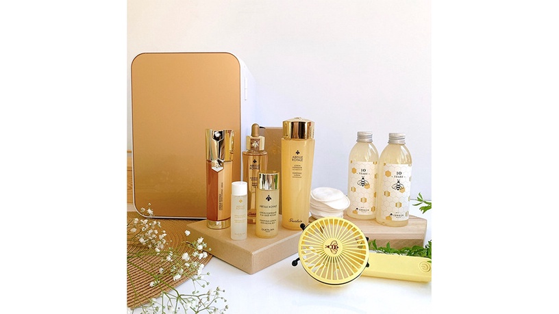 嬌蘭蜂農暴動!最夯新品#神蜜水登場,10周年皇家蜜境快閃店4大玩法,限量買贈太佛心!