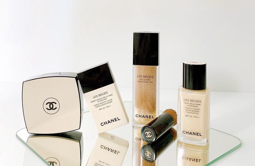 CHANEL 香奈兒 時尚裸光系列 恆潤裸光水慕絲粉底 漫不經心妝 小香法式裸妝