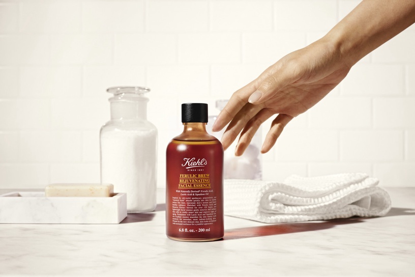 KIEHL’S上市就賣到缺貨! 全新【青春精釀露】,歷經120小時天然精釀!肌膚拋光就靠它