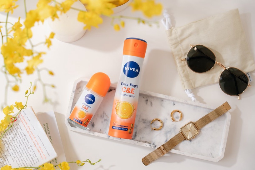 NIVEA 妮維雅 煥白止汗爽身系列 整個城市都是我的伸展台 無袖時尚 360度零死角