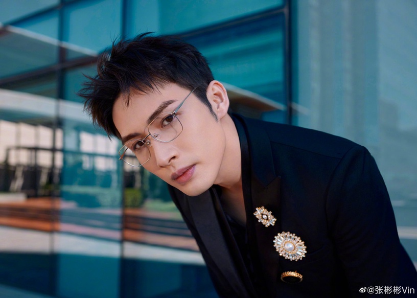 10位「眼鏡殺」陸劇男星!《餘生》肖戰儒雅、《你是我的榮耀》楊洋禁慾,羅雲熙超帶感