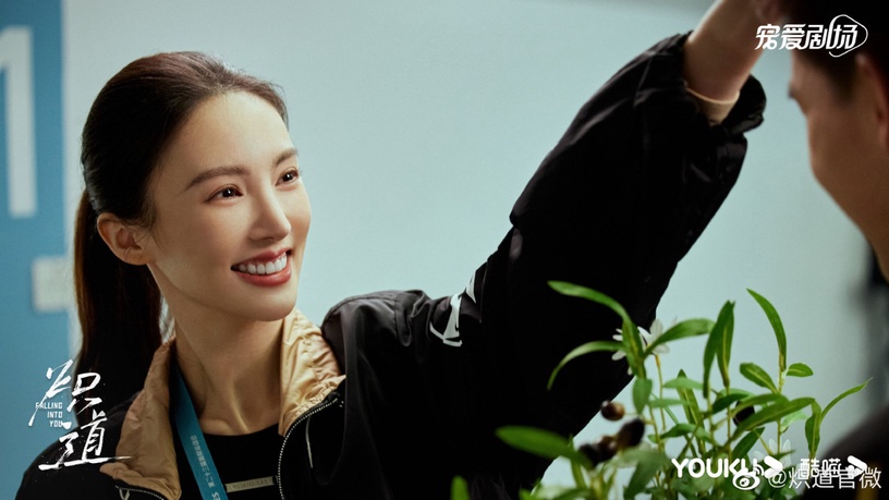 金晨&王安宇《熾道》6大必追看點!《蒼蘭訣》導演指導,高顏值姐弟戀爆好評,吻戲超欲