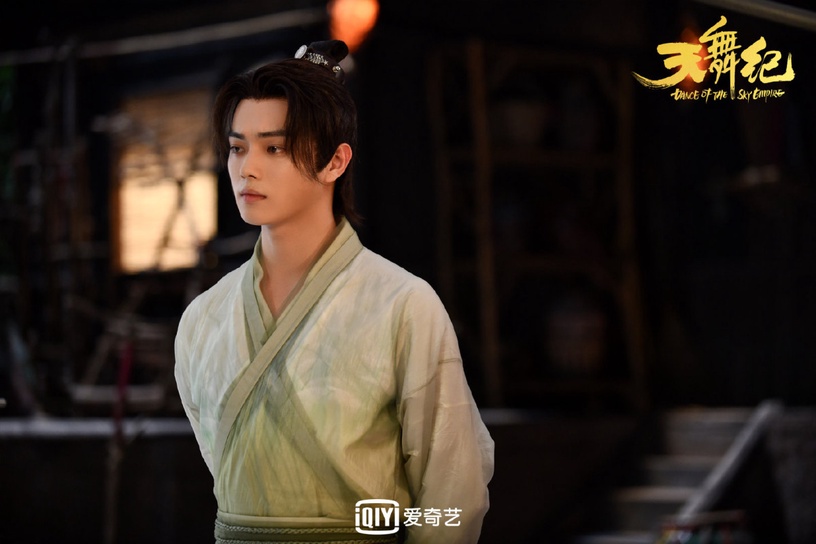 《愛的二八定律》許凱主演陸劇評分榜TOP10!《尚食》二搭吳謹言5.5分,這部差到剩3.1