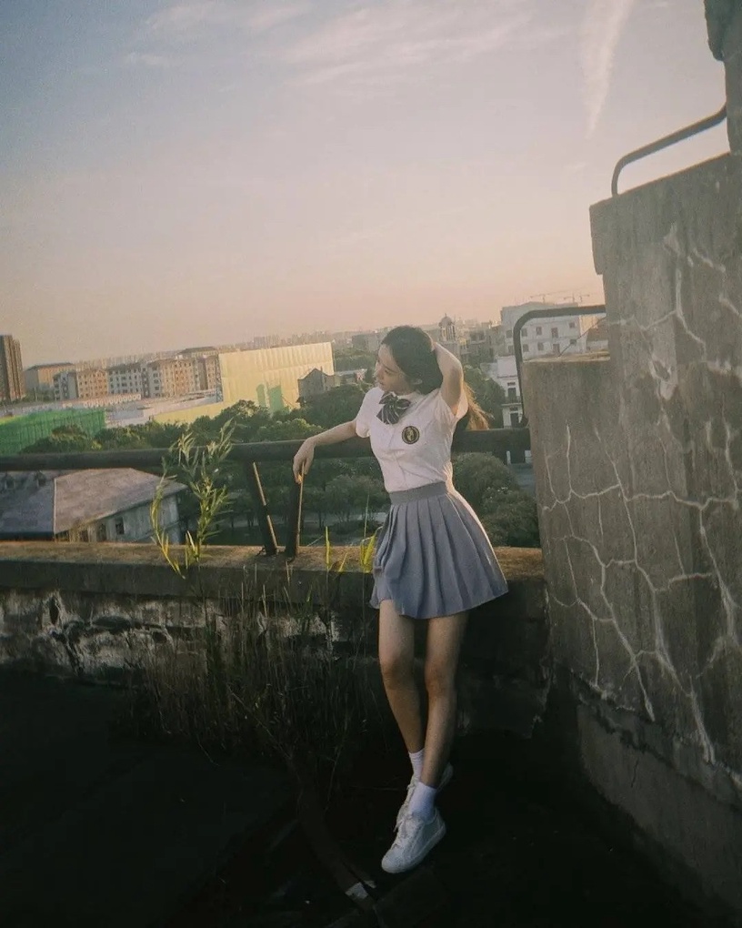 網票選「最具校花感」女星TOP10!趙露思第七、迪麗熱巴排第五,冠軍打敗楊紫、趙麗穎