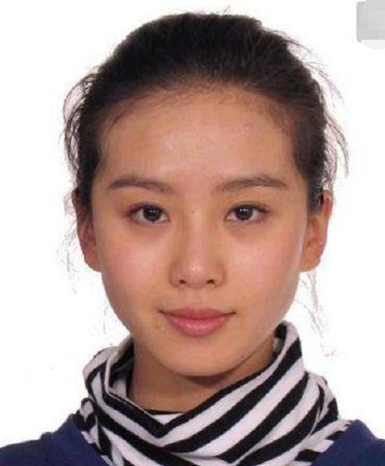 10位陸劇女星「證件照」!趙露思、虞書欣甜,劉亦菲超仙,熱巴證件舊照依舊是大美女!