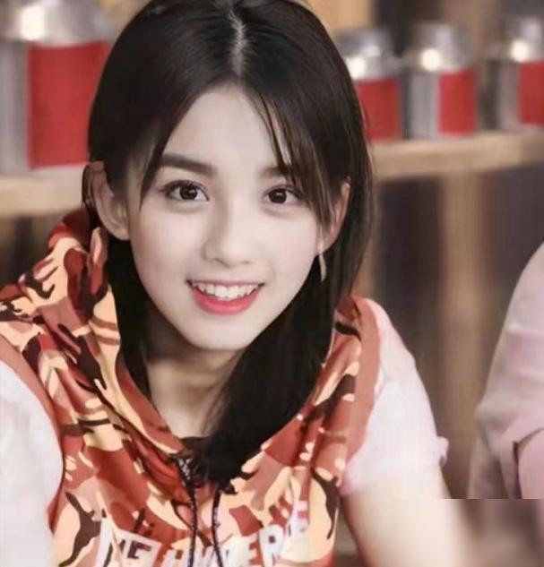 8位陸劇男星「性轉」女生照片!王鶴棣性轉後是濃顏大美女,肖戰性轉後竟像楊冪+劉詩詩