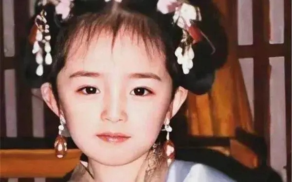 《愛的二八定律》楊冪10件事!學霸家庭出身,新劇《狐妖》搭龔俊,曾和周杰倫拍廣告?