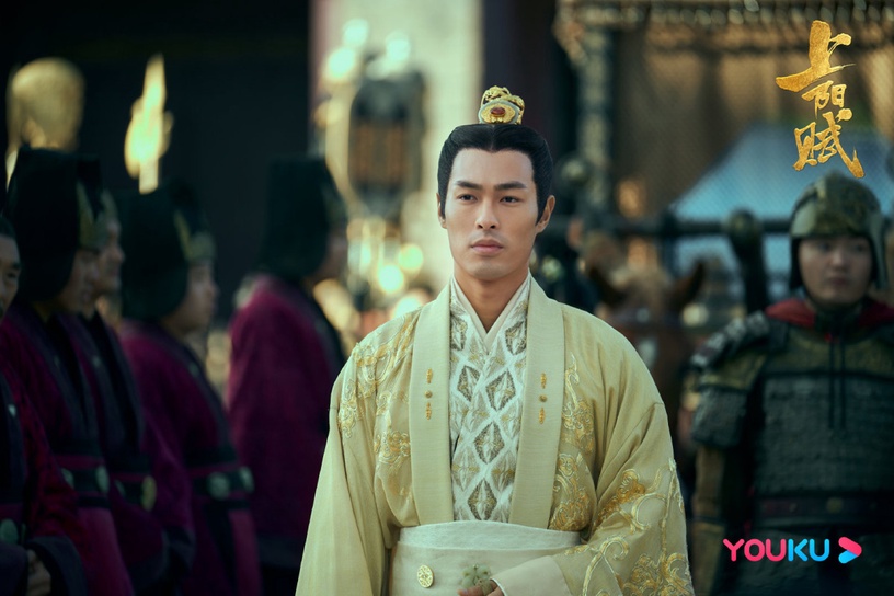 10位時裝比古裝更好看的男星!《神隱》王安宇造型被吐槽,陳飛宇、宋威龍現代裝都更帥