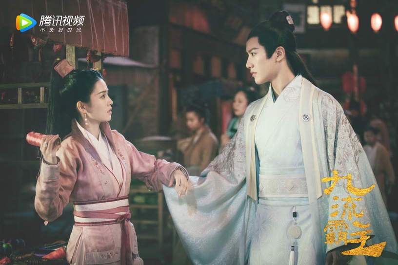 白鹿合作男星CP感!不只《長月燼明》和羅雲熙配,和肖戰王鶴棣也很搭,和張凌赫甜死啦