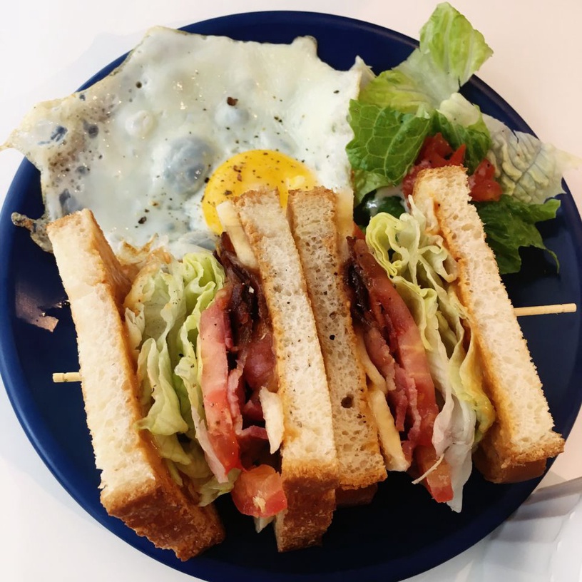 |哈娜 Hanna S.專欄| 最近好熱門的可愛打卡早餐店!餵我早餐THE WHALE