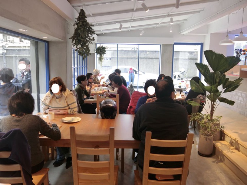 |哈娜 Hanna S.專欄| 最近好熱門的可愛打卡早餐店!餵我早餐THE WHALE