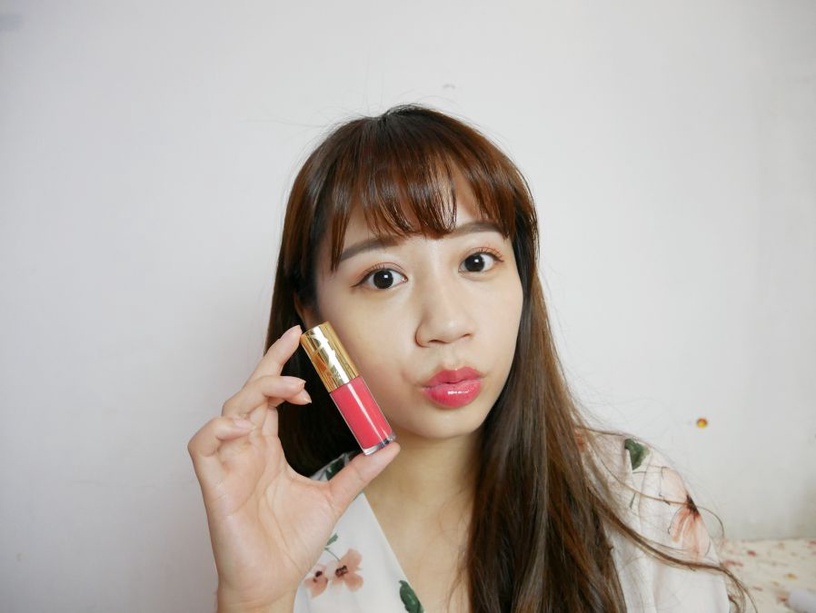 |哈娜 Hanna S.專欄|日本必買美妝 excel唇油、2017新上市蠟筆唇膏試色♥