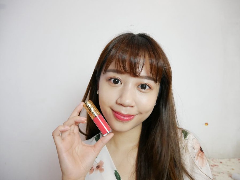 |哈娜 Hanna S.專欄|日本必買美妝 excel唇油、2017新上市蠟筆唇膏試色♥
