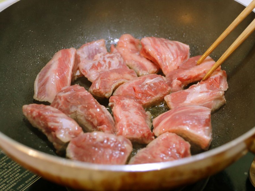 |玉兔專欄|美味度滿分玉兔私房料理 兩種口味牛肉麵一次達成!