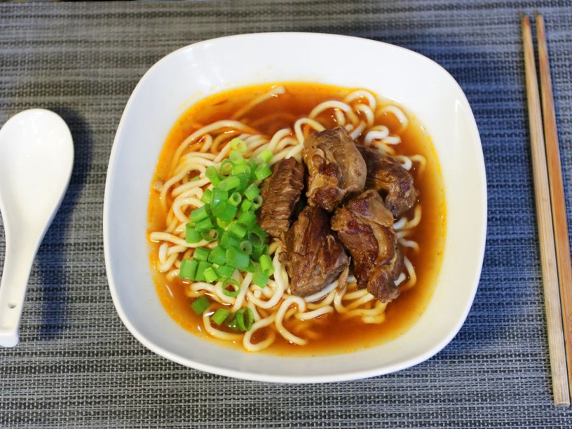 |玉兔專欄|美味度滿分玉兔私房料理 兩種口味牛肉麵一次達成!
