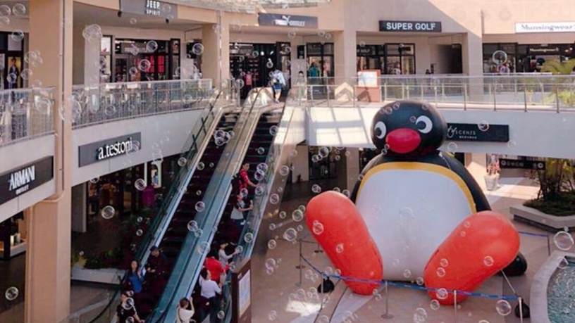 三井OUTLET聖誕點燈啦!巨型PINGU出沒林口三井,白色聖誕超夢幻、台中三井「寶石耶誕」最浪漫~