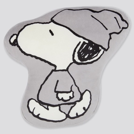 UNIQLO X PEANUTS 冬季聯名睡衣強勢回歸!成套史努比睡衣褲、抱枕,陪你渡過寒流時刻