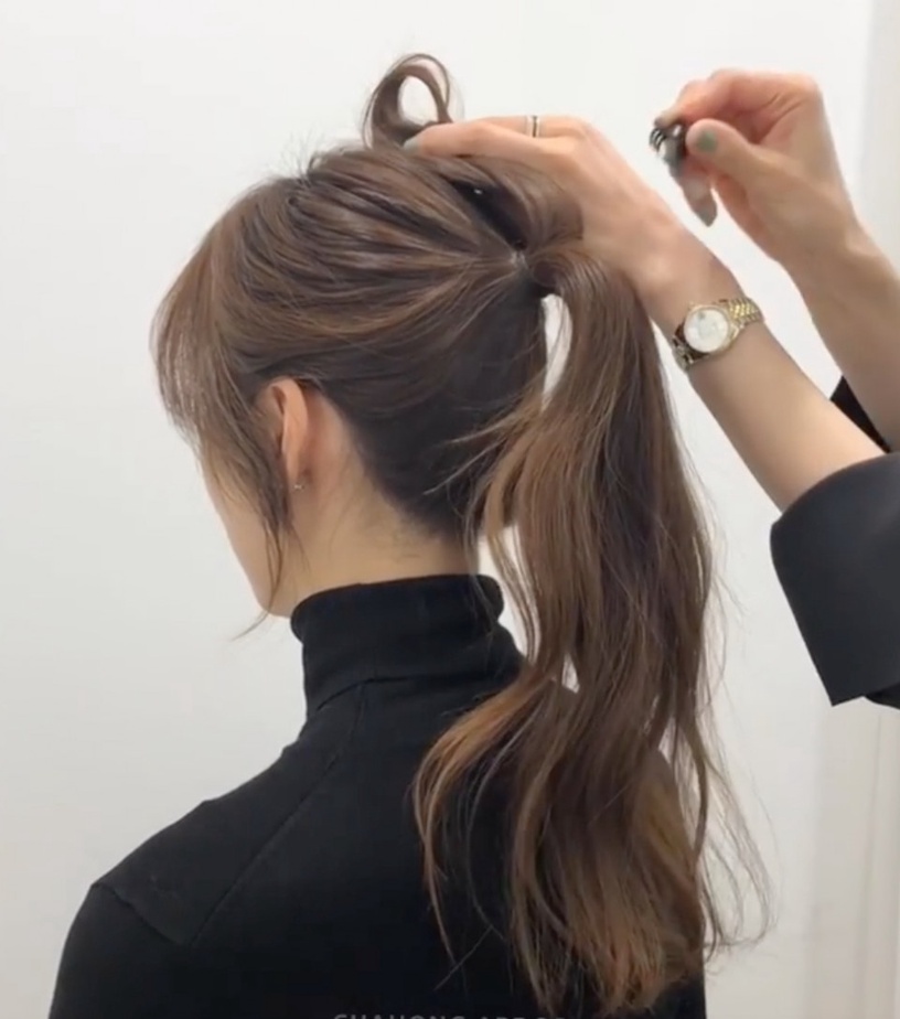 发型师亲授「蓬松马尾」3技巧!