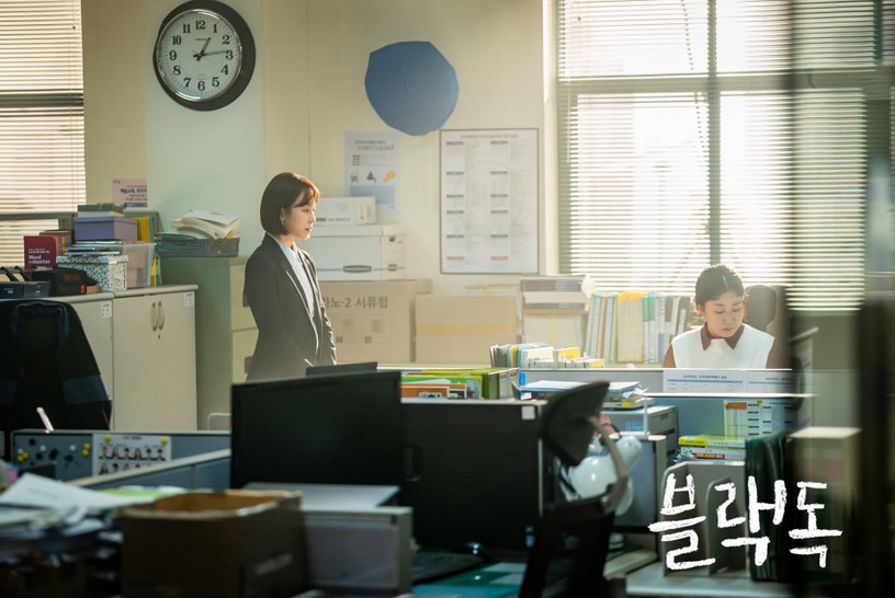 徐玄振《Black Dog》飆戲羅美蘭!5演員對戲老戲骨,南柱赫被金惠子叫「歐爸」毫不違和