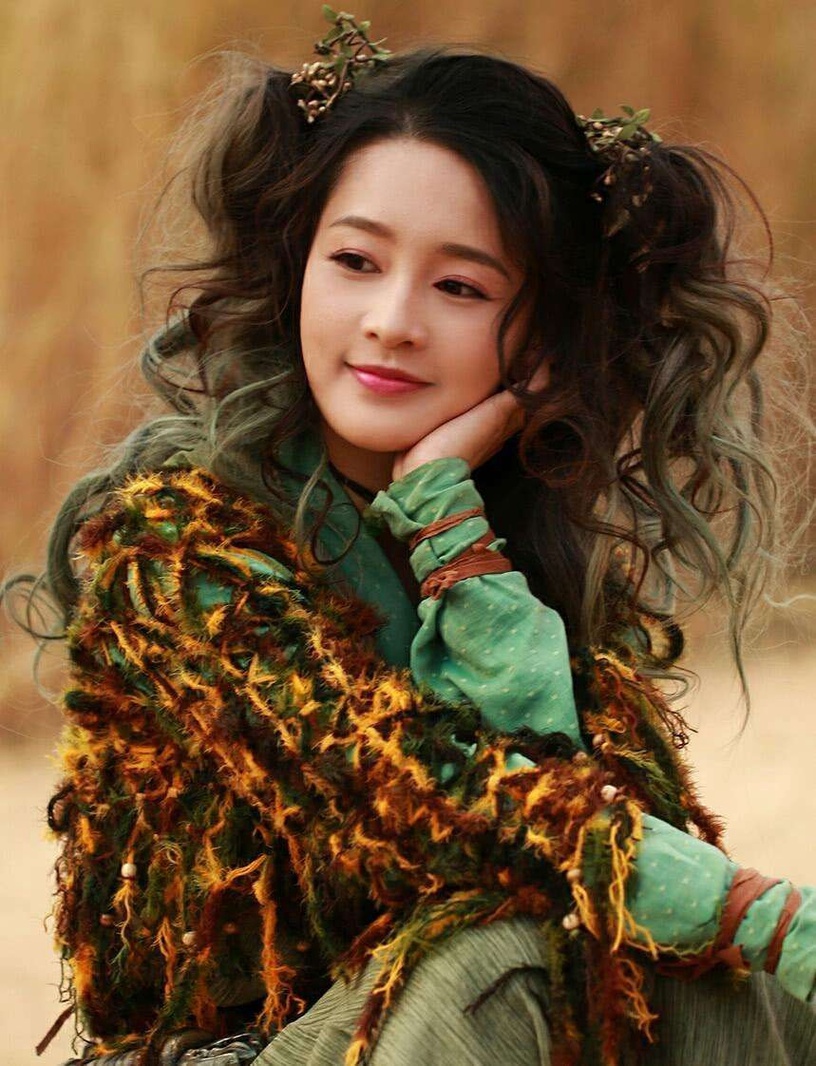 《慶餘年》李沁獲封「雞腿郡主」!李沁10個古裝女神角色,《如懿傳》美不過《紅樓夢》
