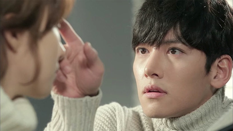 池昌旭&朴敏英典禮同框!《Healer》7大高甜瞬間回顧,一言不合背後抱、擦頭髮也心動!