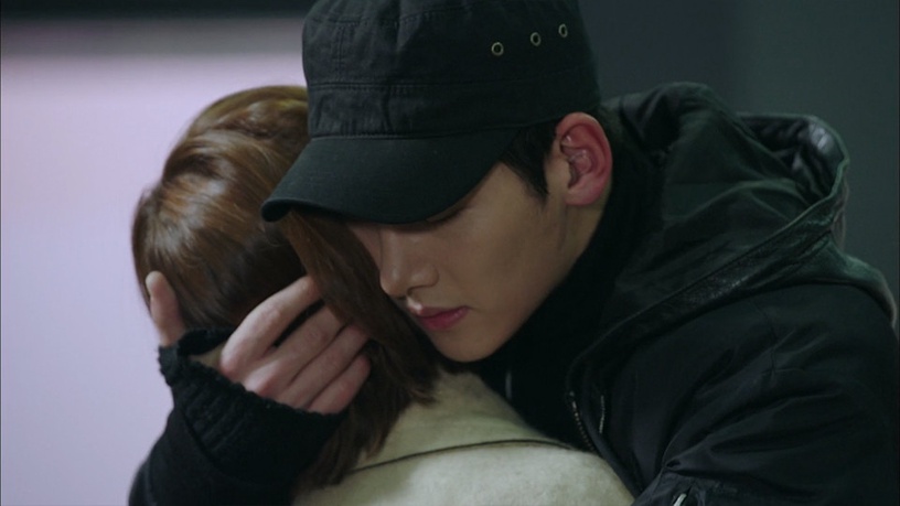 池昌旭&朴敏英典禮同框!《Healer》7大高甜瞬間回顧,一言不合背後抱、擦頭髮也心動!