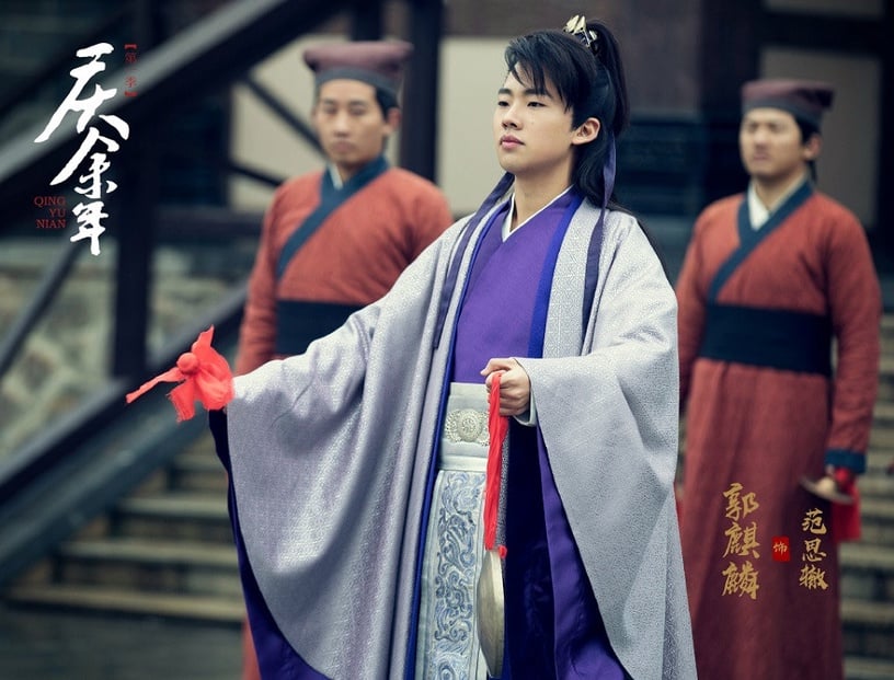 《慶餘年》靠肖戰撐顏值!10位古裝男神時裝對比照,神秘五竹叔竟是小鮮肉帥哥