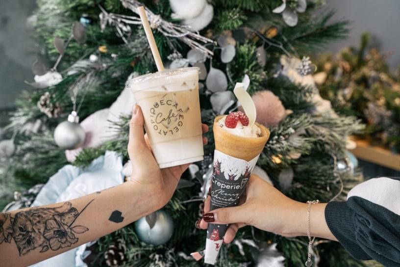 gelato pique café 與日本同步推「紅色莓果起司蛋糕可麗餅」,浪漫聖誕小屋好好拍!
