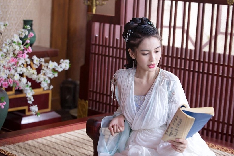李沁《慶餘年》成「白衣仙女」!古裝劇10個白衣女神,楊紫高冷,鞠婧禕好仙