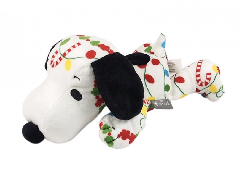 Snoopy 耶誕絨毛-聖誕花花【Hallmark-Peanuts™史奴比 禮品 聖誕節系列】／774元；博客來、Pinkoi皆有販售