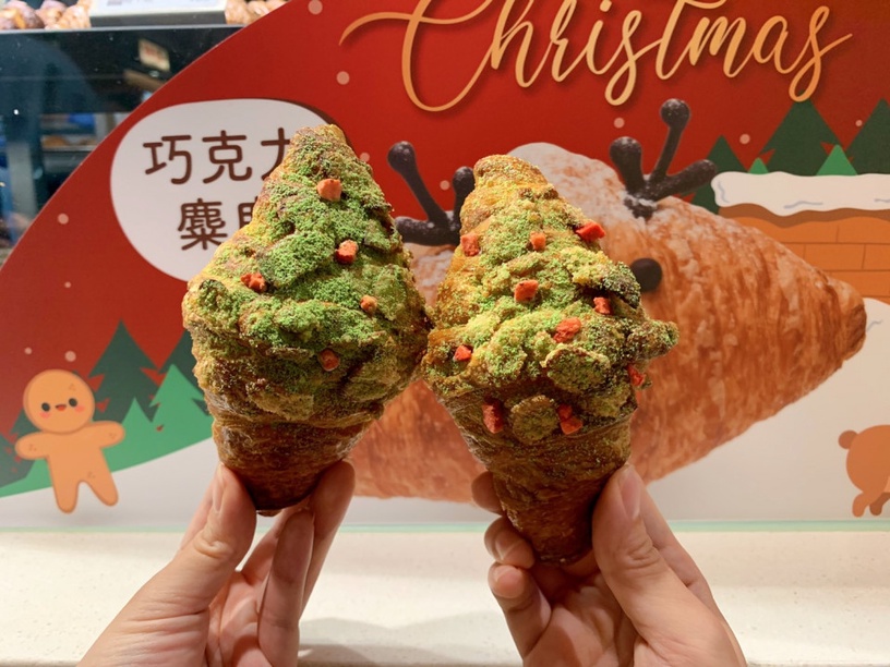 八月堂推聖誕限定造型禮盒,巧克力麋鹿可頌、聖誕造型水晶球,期間限定開賣!