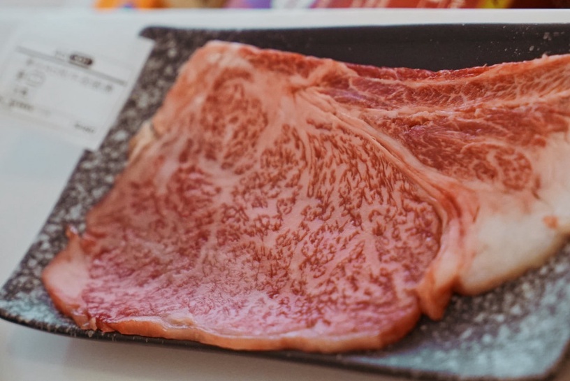 新開幕燒肉大推薦,Luigi路易奇電力公司賣的竟然是燒肉!高級和牛平價就可以吃到!