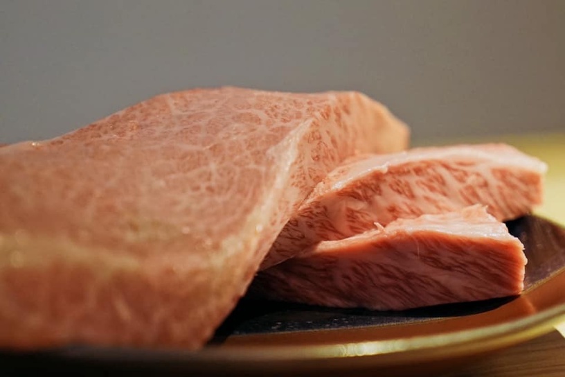 新開幕燒肉大推薦,Luigi路易奇電力公司賣的竟然是燒肉!高級和牛平價就可以吃到!