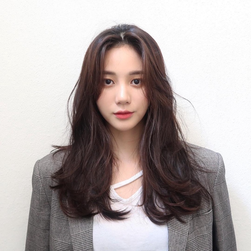 发型师推荐各长度的显小脸发型范本,卷度更立体,修饰脸型