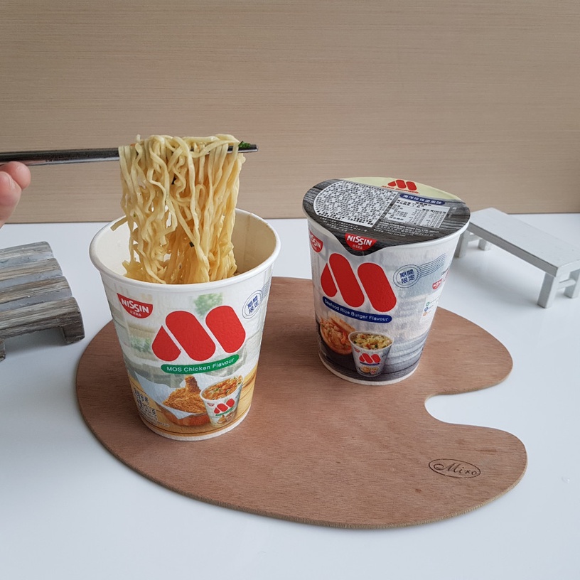 摩斯漢堡「MOS泡麵」超商開賣!海洋珍珠堡、炸雞口味MOS杯麵,鹹香滋味吃起來意外涮嘴