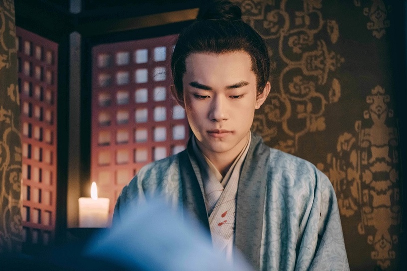 新浪票選2019年度人氣男演員TOP 10!肖戰、王一博爭冠軍,第三名有洋蔥