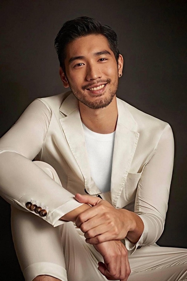 新浪票選2019年度人氣男演員TOP 10!肖戰、王一博爭冠軍,第三名有洋蔥