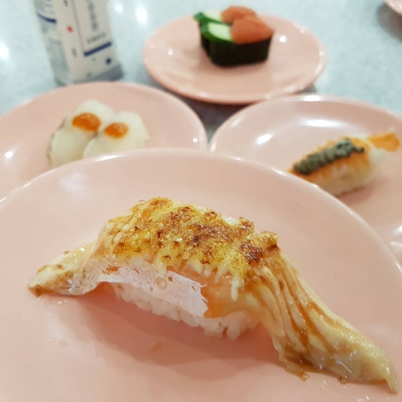 豬血糕也能變握壽司!爭鮮限時推出「海陸屋塔盛」,直接把豬血糕放上壽司