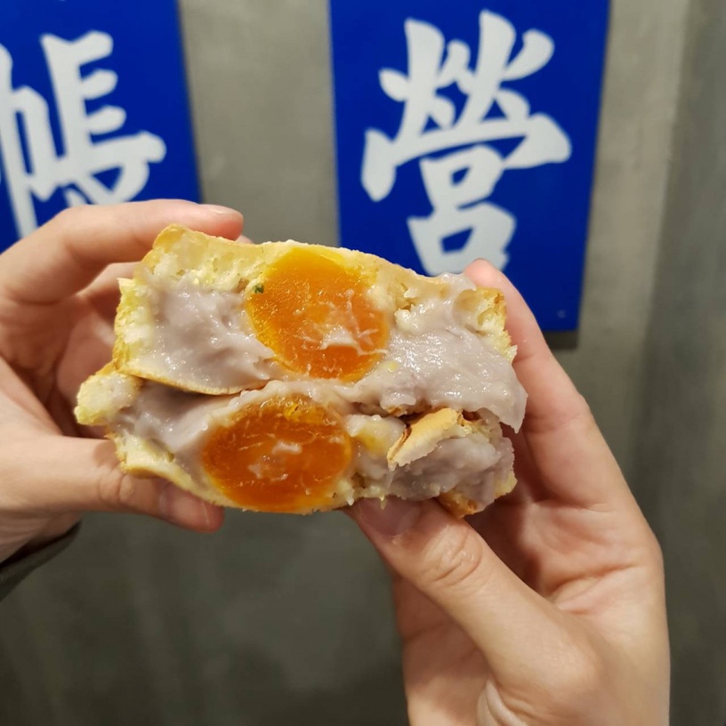 馬祖新村推出烏魚子車輪餅!全台最貴的車輪餅,直接放入一大塊烏魚子