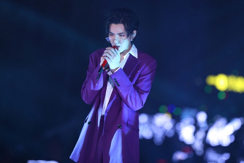 2019星光大賞紅毯12帥!肖戰、王一博齊聚,迪麗熱巴、楊冪、趙麗穎破天荒同框