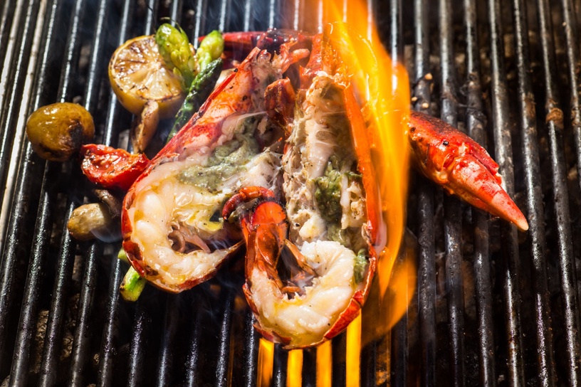 晶華飯店ROBIN’S Grill改裝開幕!超霸氣戰斧牛排必吃,還有生菜吧、甜點吧讓你吃到飽