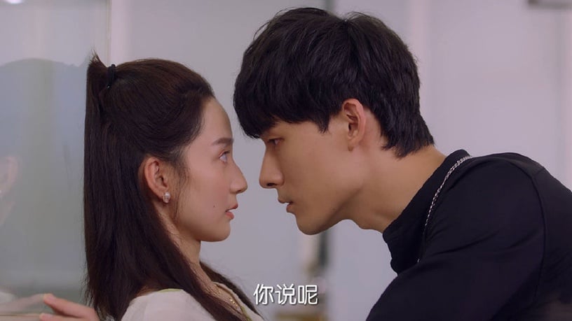 古裝愛情劇《錦衣之下》首播破億!2020年初9部甜寵劇網播量,每一部都甜到蛀牙