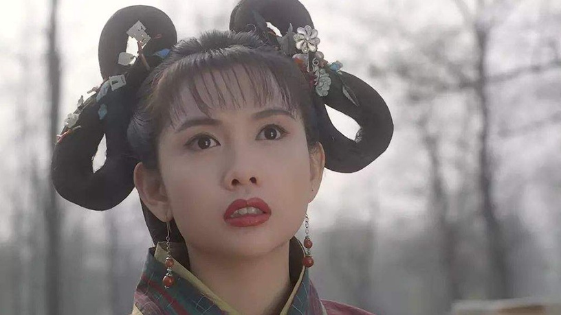 《錦衣之下》譚松韻「牛角包婢女造型」超Q!10女星古裝婢女,林依晨被笑翻,熱巴可愛